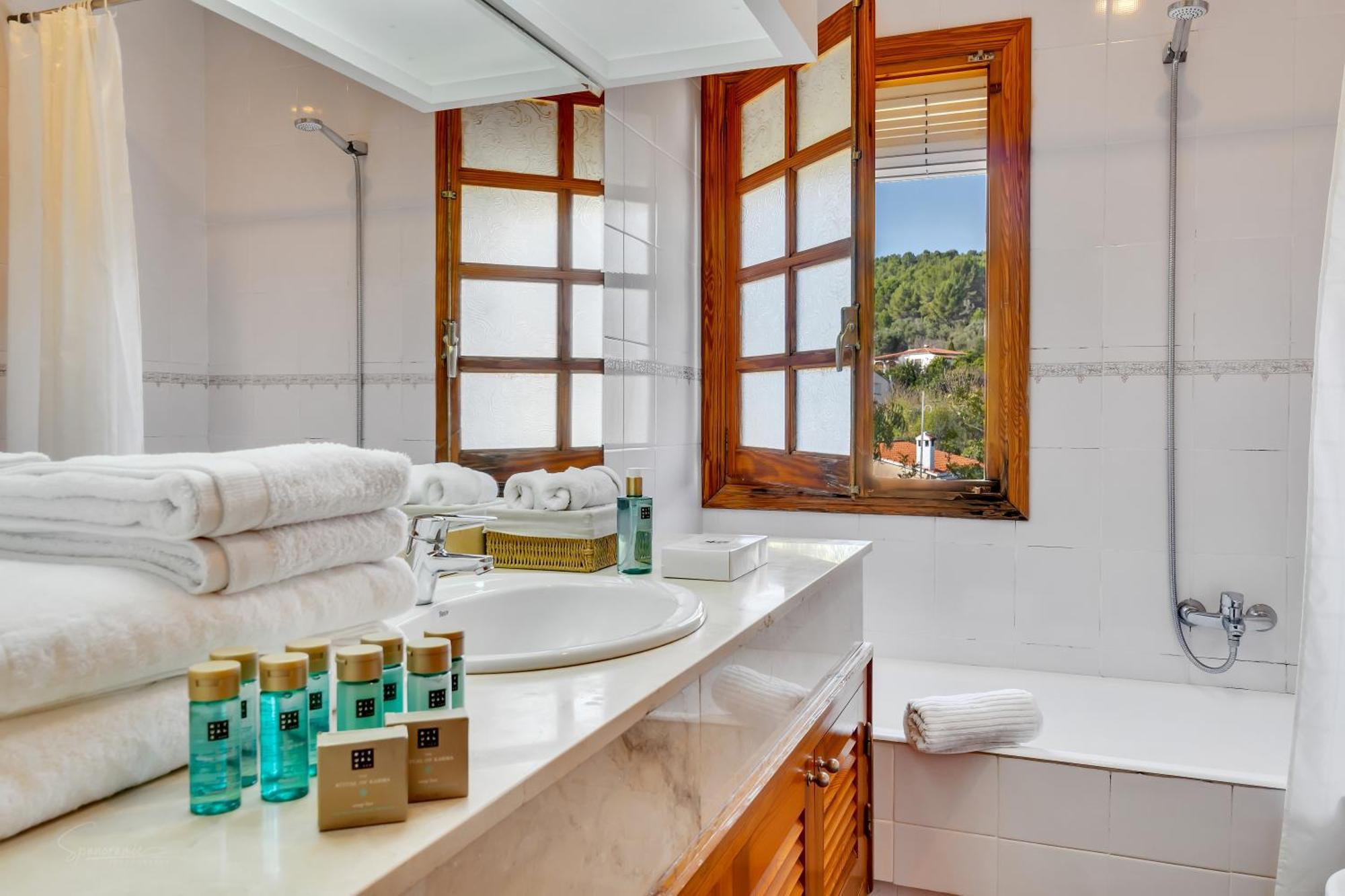 Villa Enri Villa Y Casita Con Piscina Y Jacuzzi Parcent エクステリア 写真