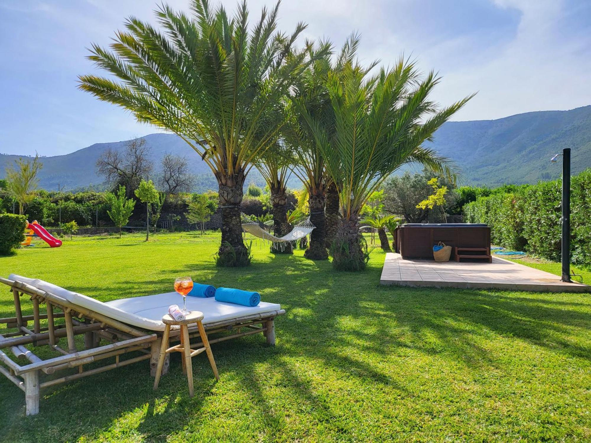 Villa Enri Villa Y Casita Con Piscina Y Jacuzzi Parcent エクステリア 写真
